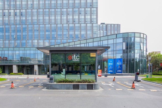 東方萬國(guó)企業(yè)中心