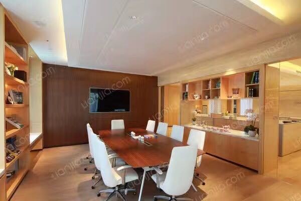 東郊商務(wù)中心