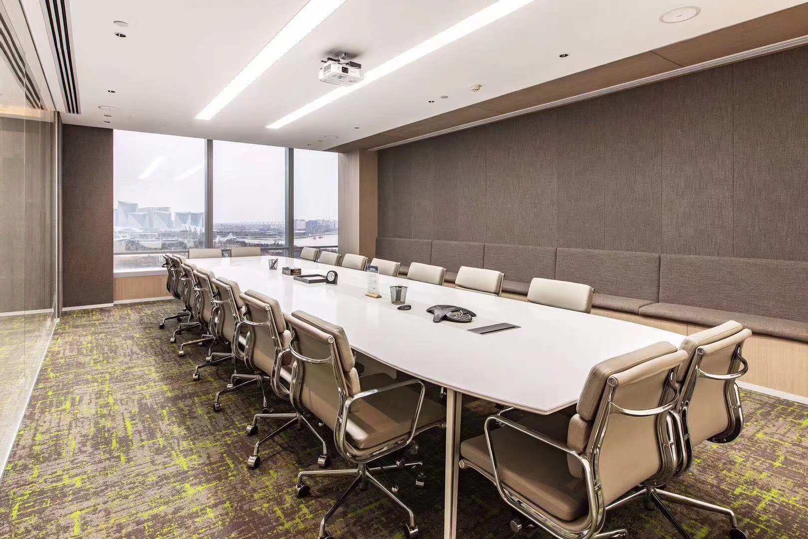 環(huán)球都會(huì)廣場(chǎng)