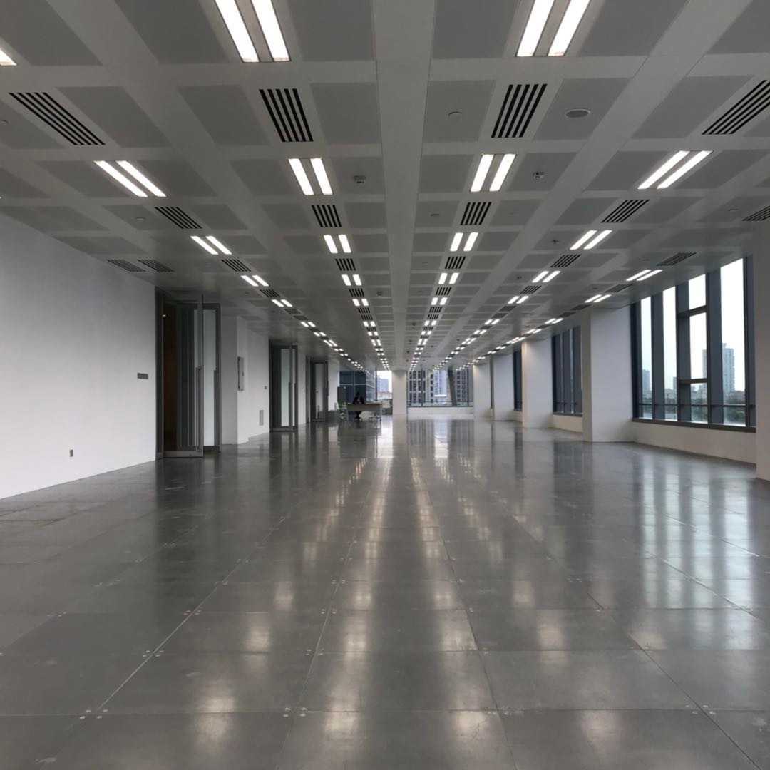 環(huán)球都會(huì)廣場(chǎng)