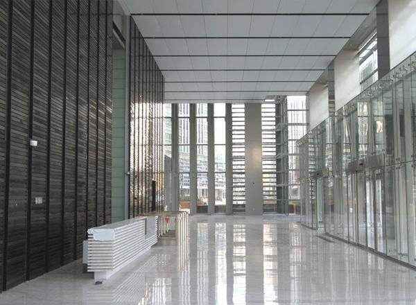 前灘時(shí)代廣場(chǎng)