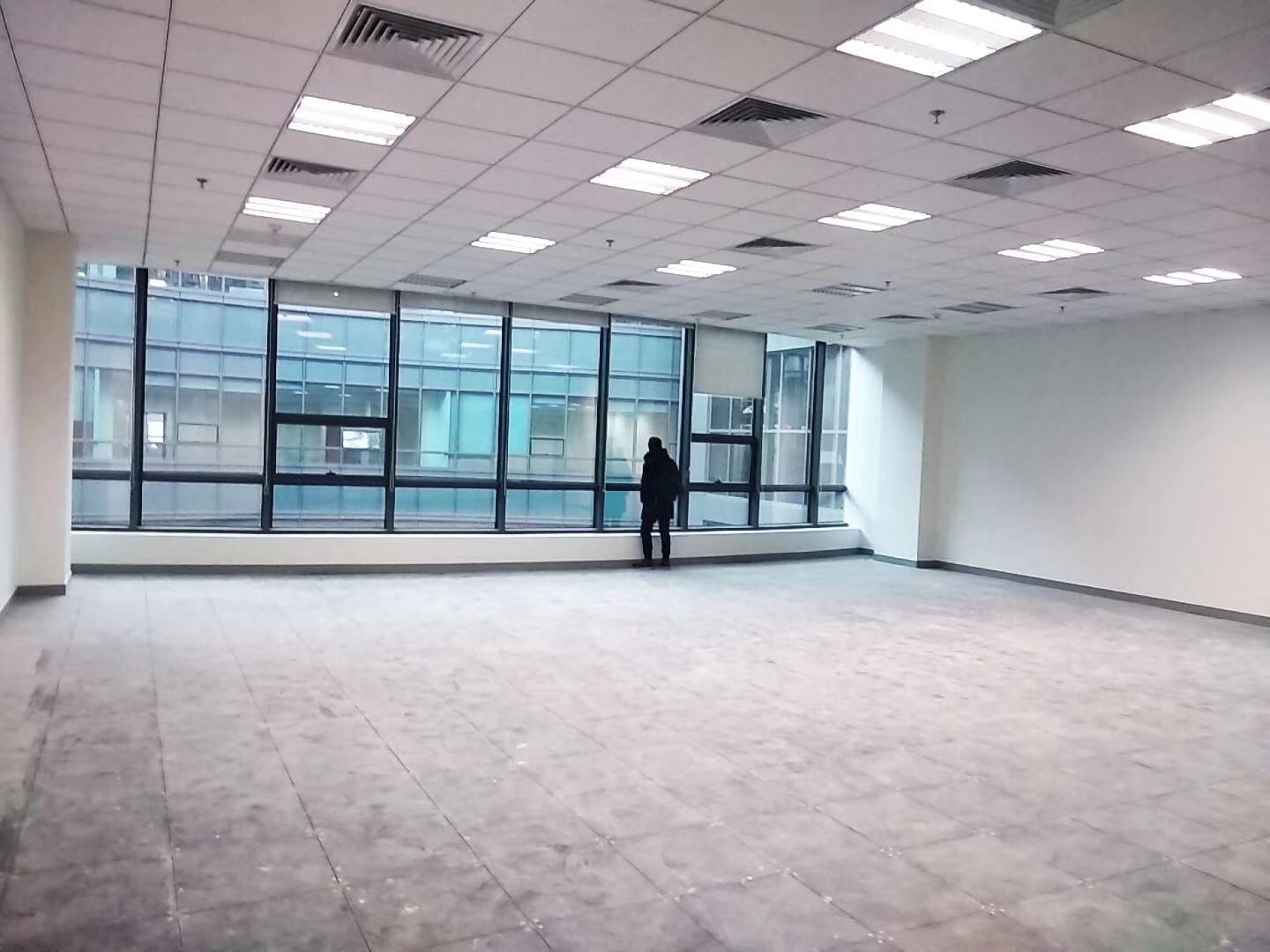 環(huán)球都會(huì)廣場