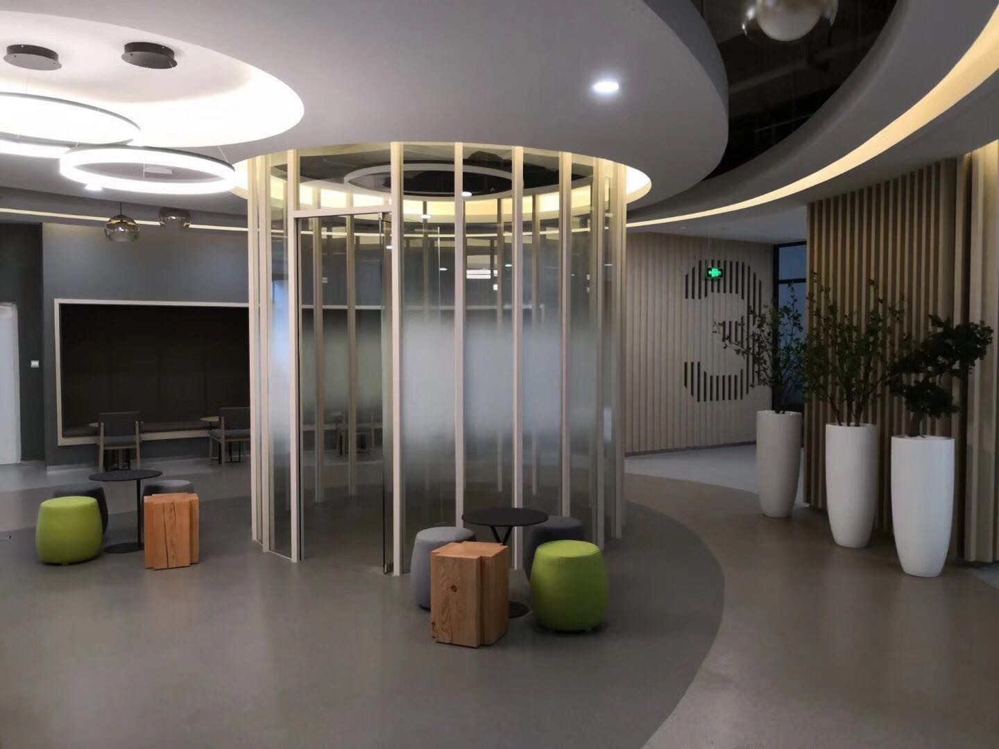 強(qiáng)生大廈