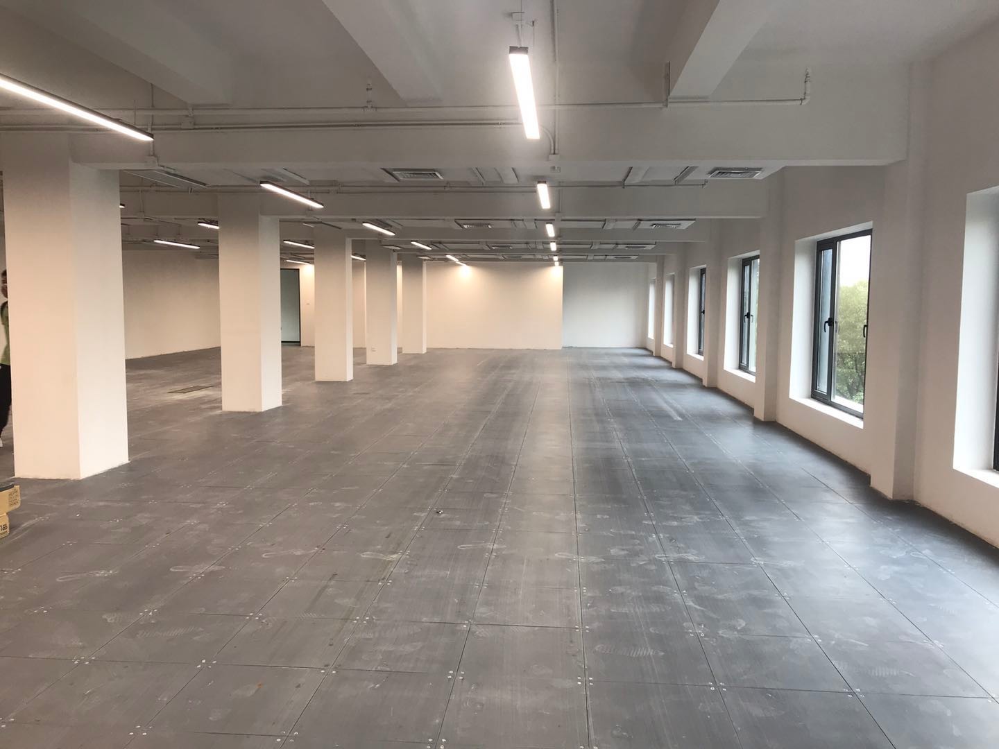 張江朗詩(shī)中心