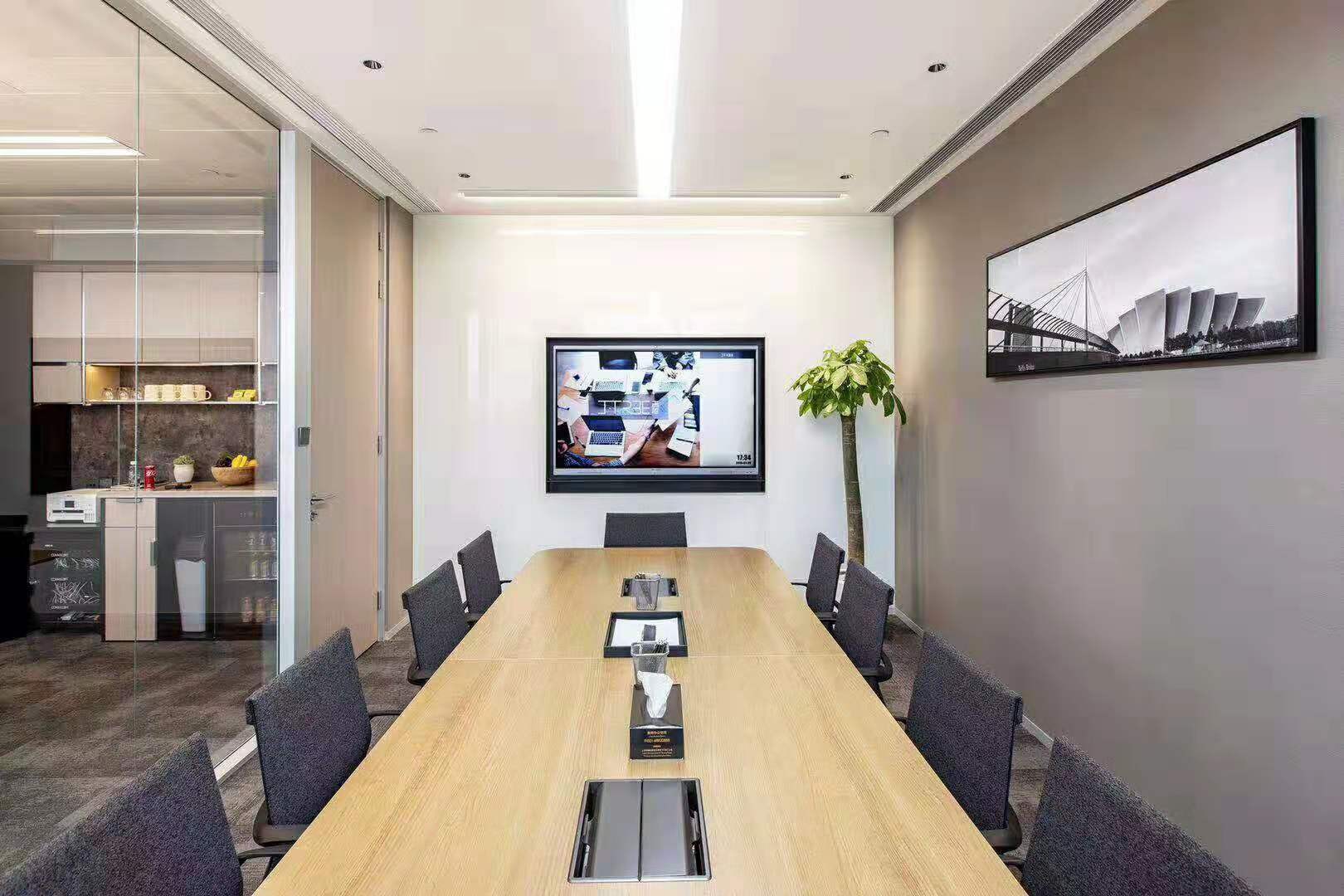 環(huán)球都會(huì)廣場(chǎng)