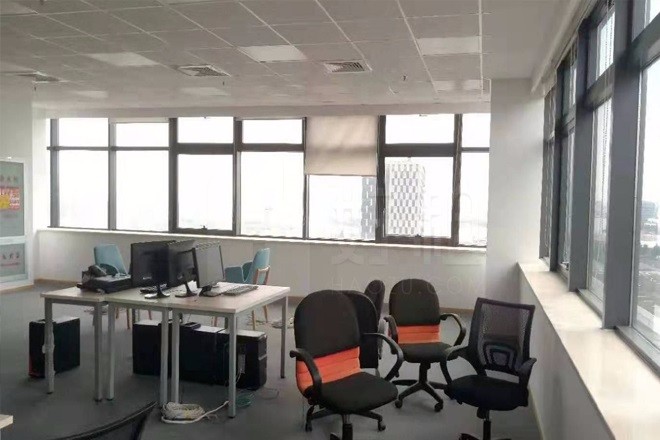 城置廣場(chǎng)