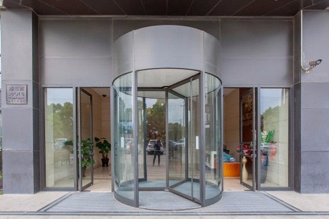 城置廣場(chǎng)