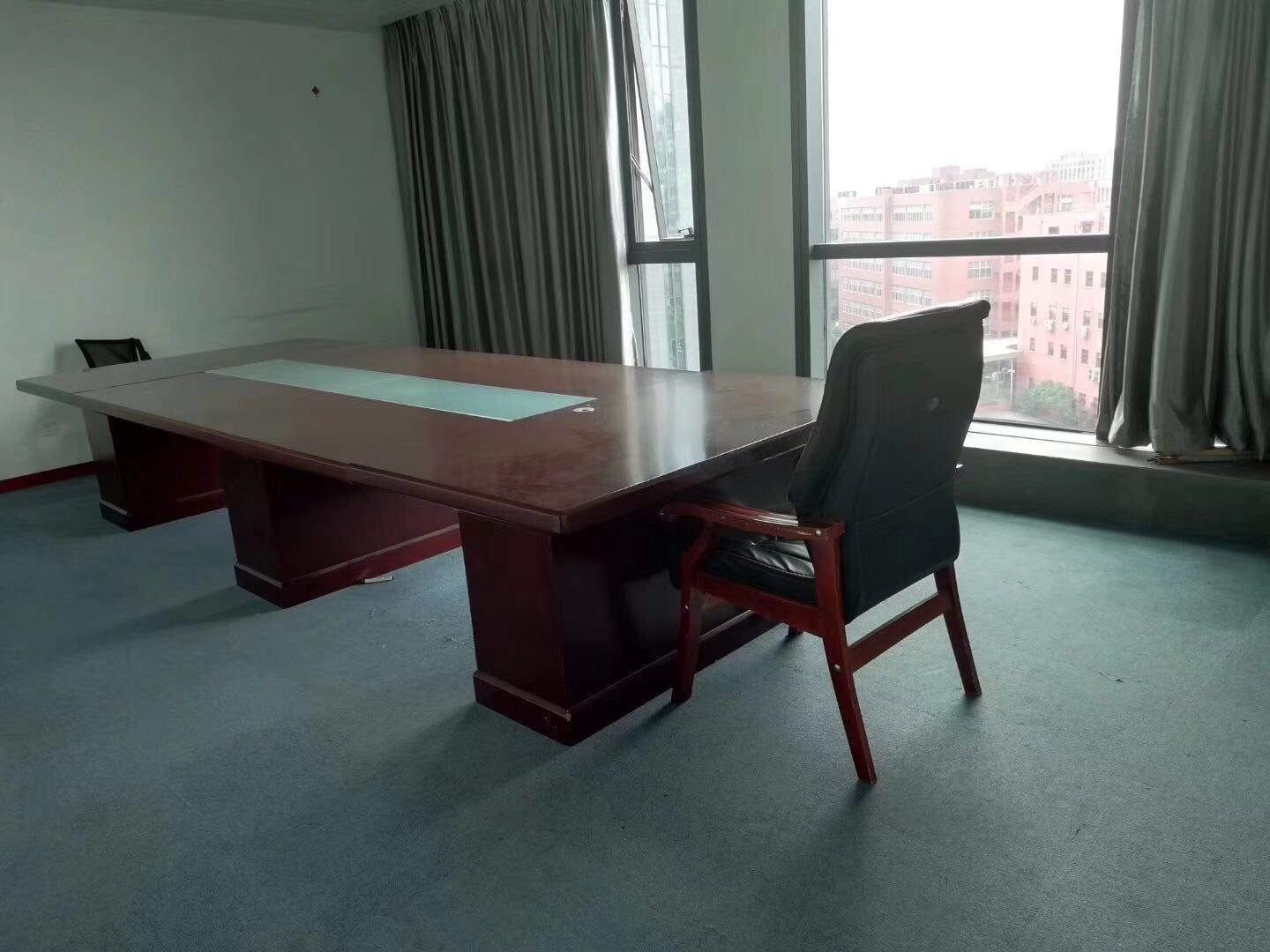 東方萬國企業(yè)中心