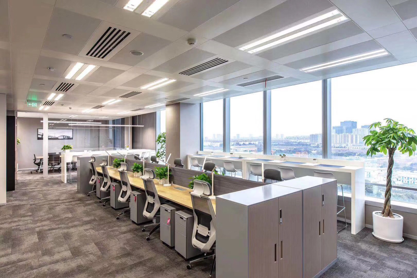 環(huán)球都會(huì)廣場