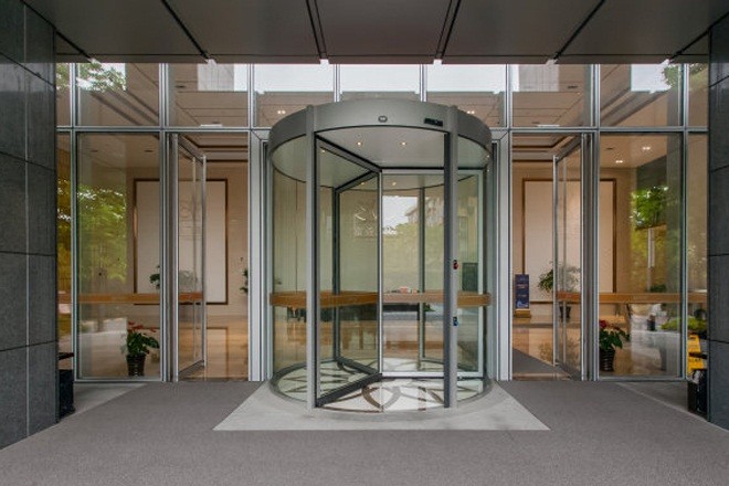 富薈商業(yè)廣場(chǎng)