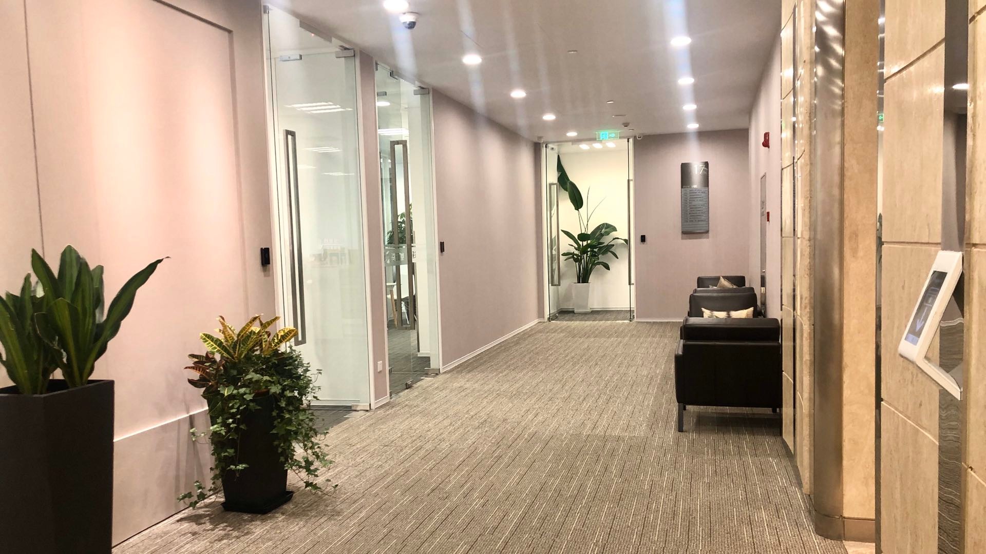 東方金融廣場(chǎng)