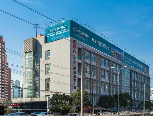 華聯(lián)創(chuàng)意廣場(chǎng)