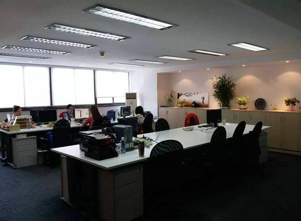 華聯(lián)創(chuàng)意廣場(chǎng)