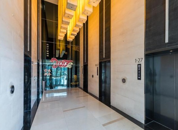 長(zhǎng)房國(guó)際廣場(chǎng)