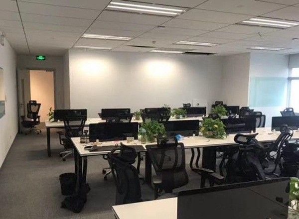 長(zhǎng)寧來福士廣場(chǎng)