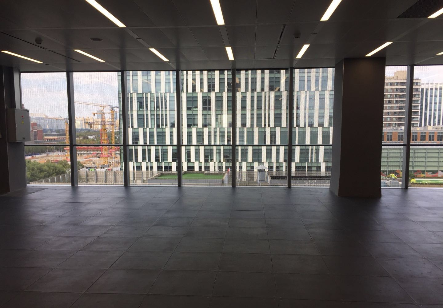 前灘企業(yè)天地1