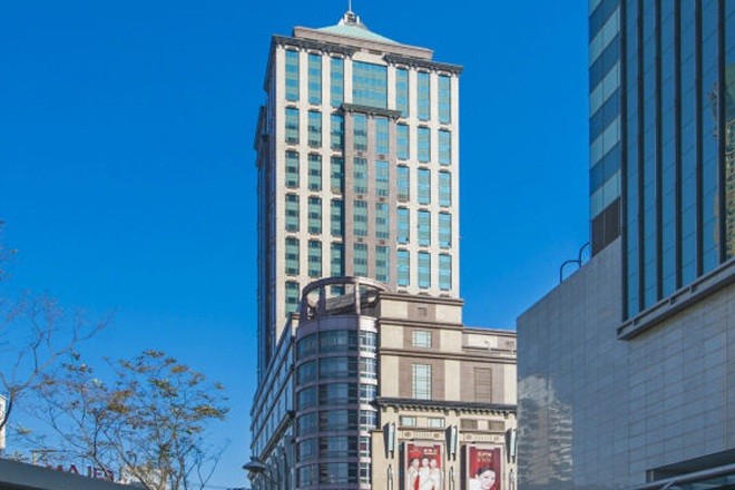 梅龍鎮(zhèn)廣場(chǎng)