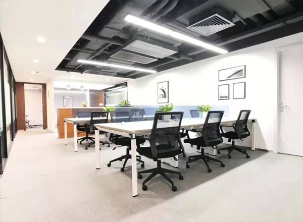 梅龍鎮(zhèn)廣場1