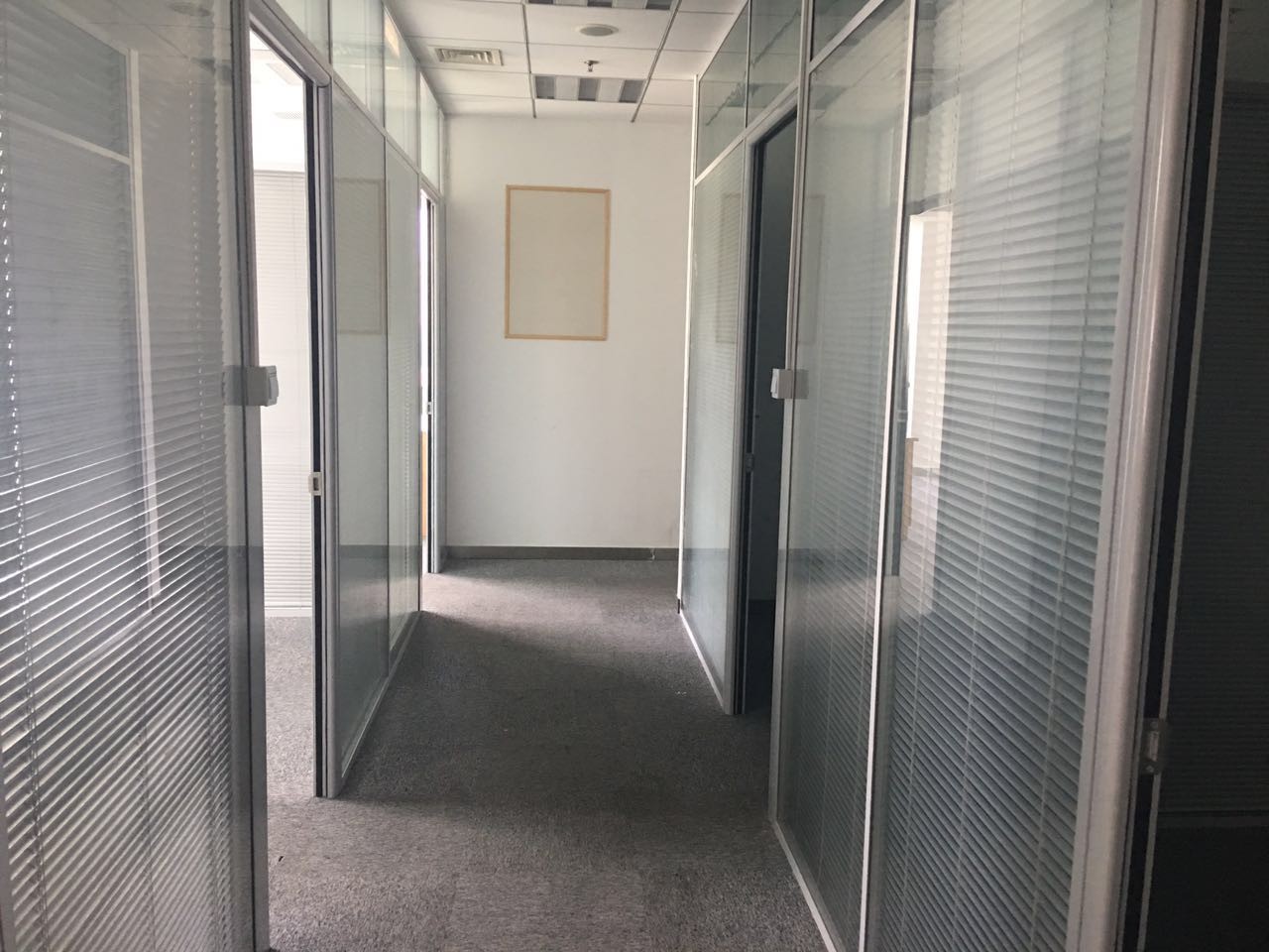 東方金融廣場(chǎng)