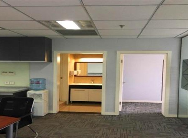 東展商業(yè)大廈