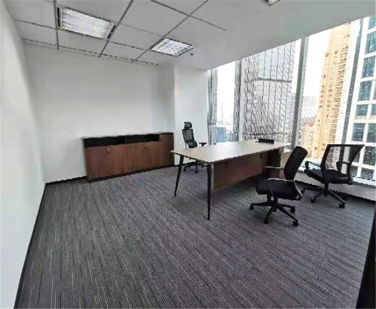 新上海國(guó)際大廈