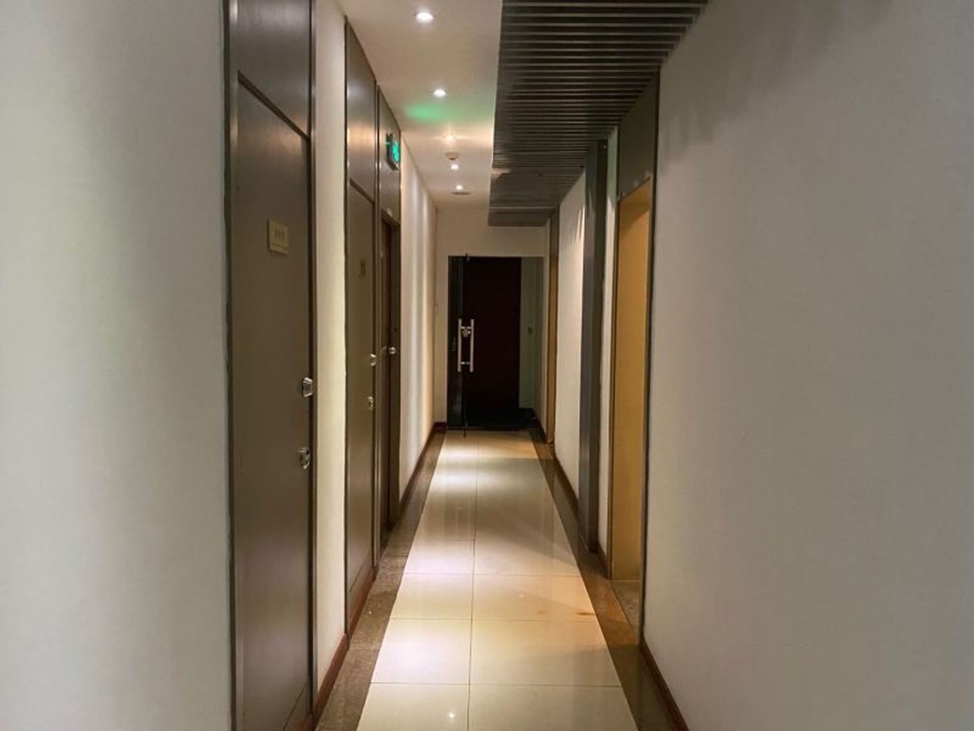 裕景國(guó)際商務(wù)廣場(chǎng)