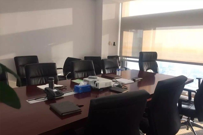 陸家嘴商務(wù)廣場