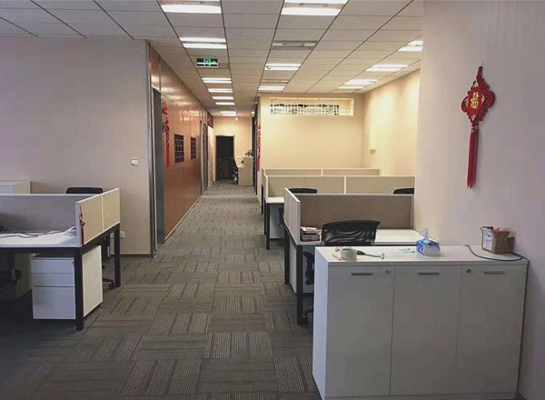 由由世紀(jì)廣場