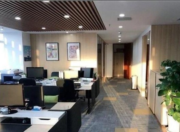 南商大廈（原海航大廈）1