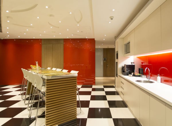 南商大廈（原海航大廈）