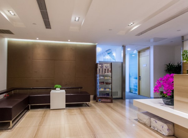 雷格斯(21世紀(jì)中心大廈)