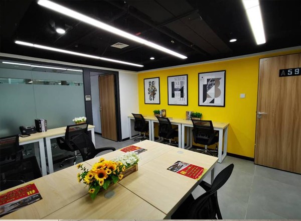 環(huán)球廣場(chǎng)