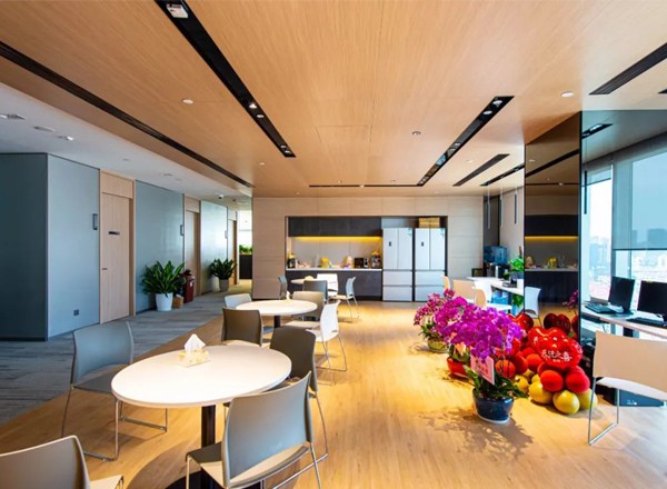 興業(yè)銀行大廈