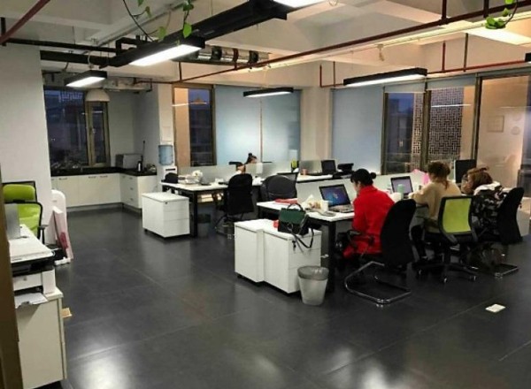 蕾特商務(wù)中心