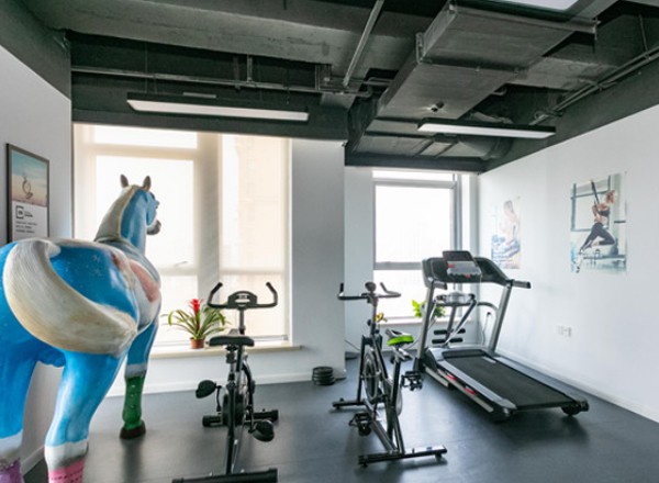 SPACE+(巨洋大廈)