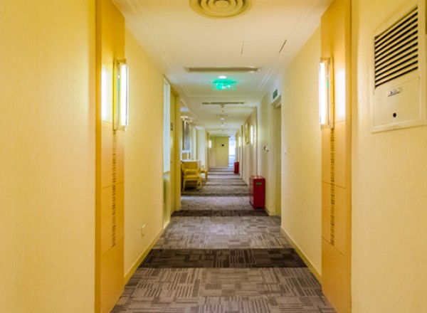 阿波羅商務中心(湯臣金融大廈)