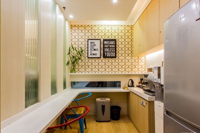 阿波羅商務中心(湯臣金融大廈)