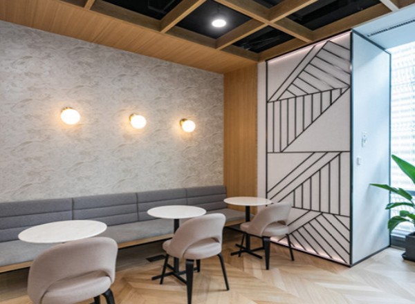 艾克商務(wù)中心(泰康保險(xiǎn)大廈)