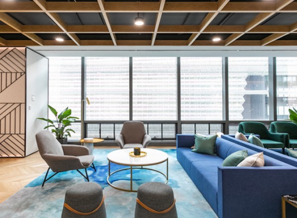 艾克商務(wù)中心(泰康保險(xiǎn)大廈)