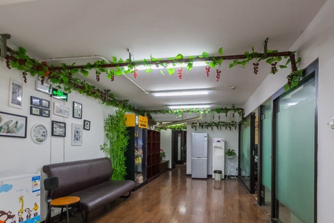 第一際企業(yè)孵化園(四季全景臺)