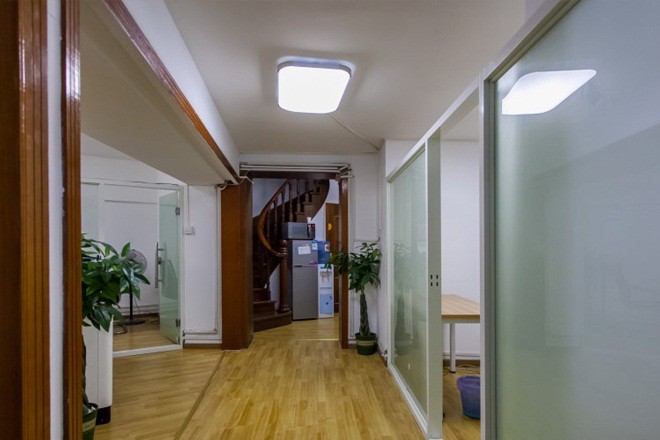 策房投資(藍村大廈)