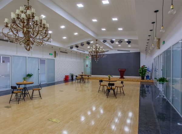 第一際企業(yè)孵化園(華強(qiáng)大廈)