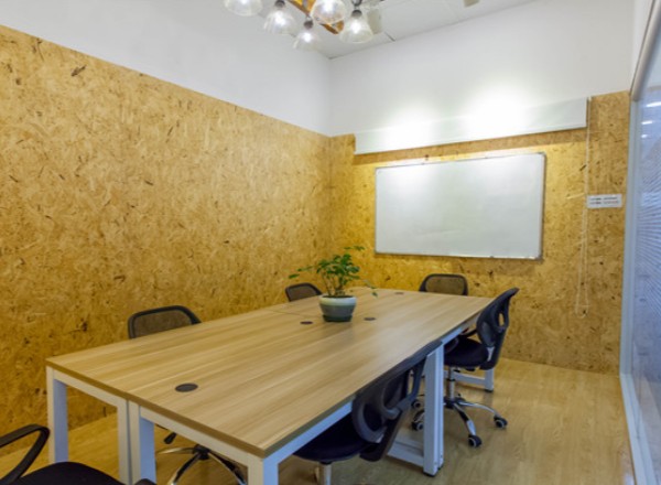 第一際企業(yè)孵化園(華強(qiáng)大廈)