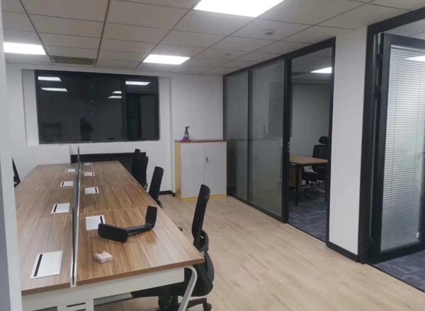 浦發(fā)廣場(chǎng)