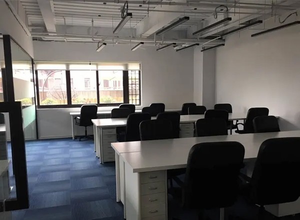 亞龍國際廣場(chǎng)