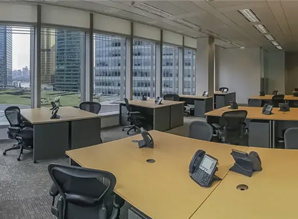 亞龍國際廣場(chǎng)