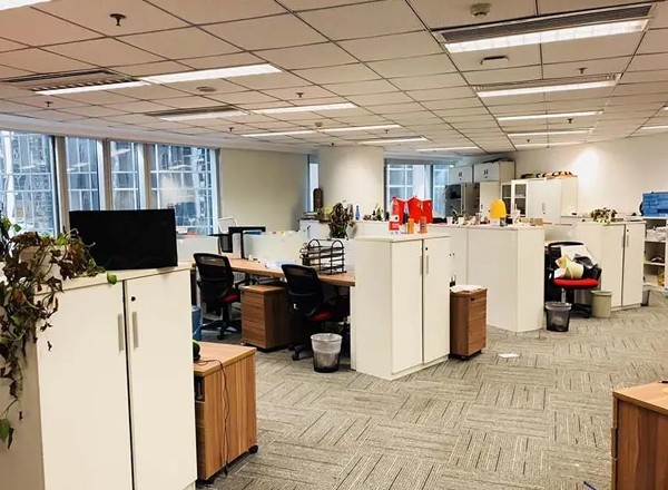 亞龍國際廣場(chǎng)