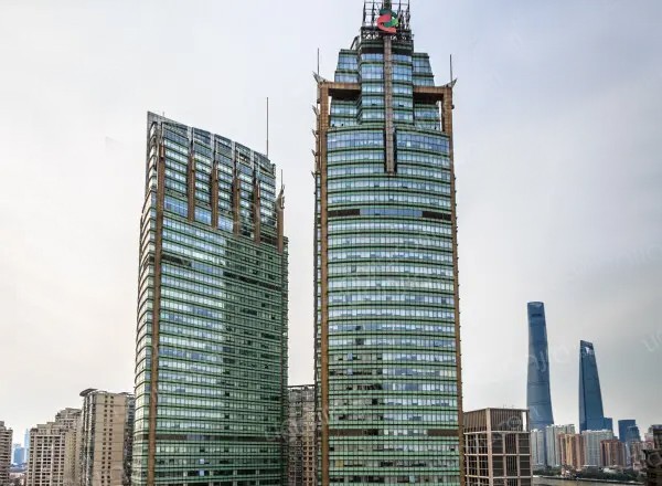 東方國(guó)際金融廣場(chǎng)（新源廣場(chǎng)）