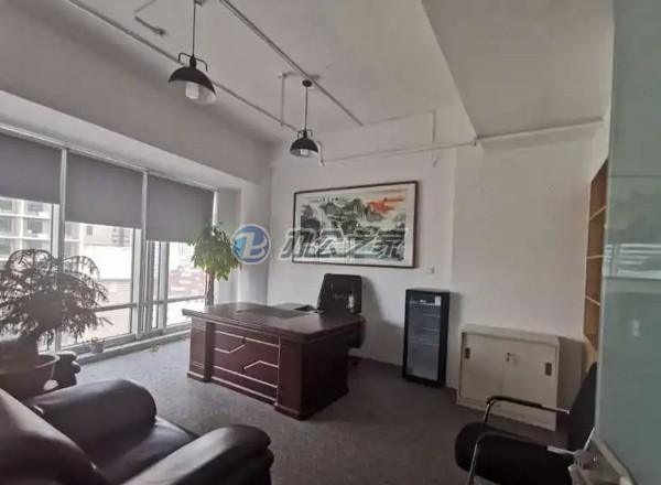 現(xiàn)代交通商務(wù)大廈