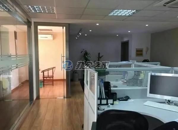 長(zhǎng)寧新世紀(jì)廣場(chǎng)